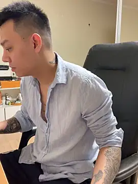 latava online show from 11/09/25, 03:43