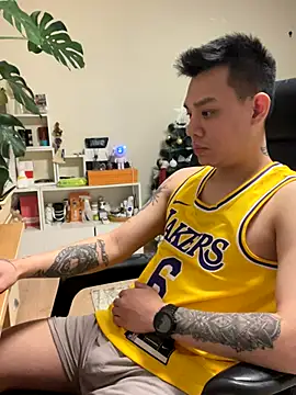 latava online show from 11/22/25, 04:28