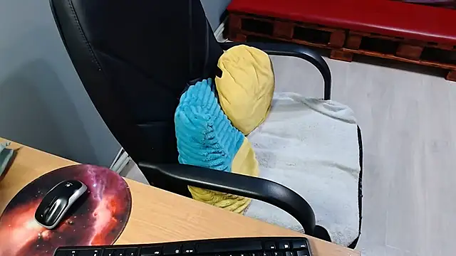 Ledi Catherin online show from 01/08/26, 12:02