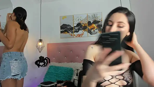 kiara and christy online show from 10/18/25, 12:17