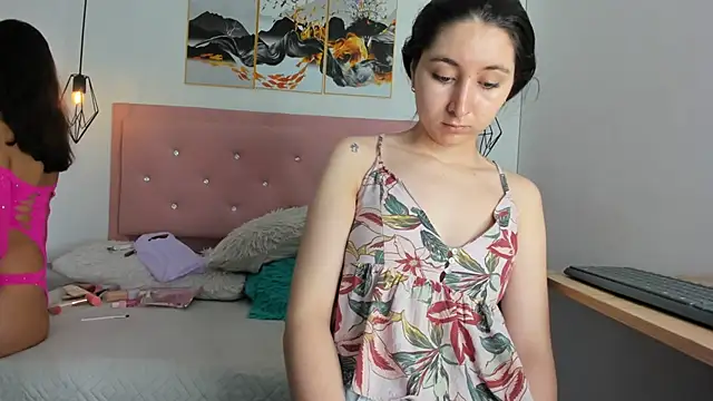 kiara and christy online show from 11/10/25, 12:26