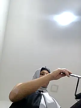 Aafsha  online show from 11/28/25, 03:58