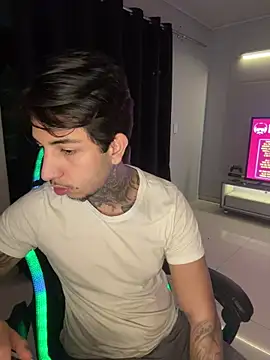 RealGdiass online show from 10/29/25, 12:13