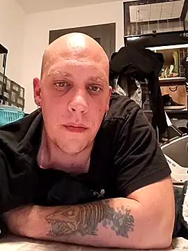 Snapshot of Kobradera1984 chatting on 11/20/25, 11:04 Kobradera1984 online show from 11/20/25, 11:04