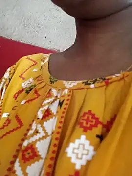 Hotty-romi3 online show from 10/08/25, 03:37