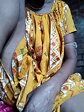 Hotty-romi3 online show from 10/11/25, 04:55