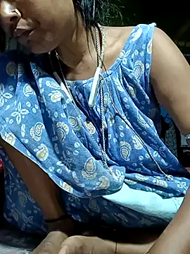 Hotty-romi3 online show from 10/13/25, 03:45