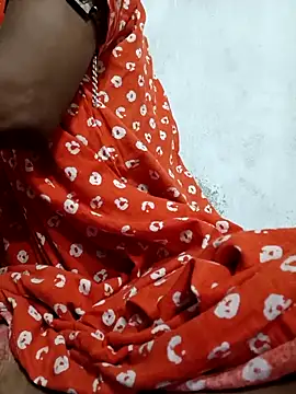 Hotty-romi3 online show from 10/21/25, 09:37