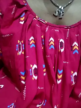 Hotty-romi3 online show from 11/04/25, 03:44