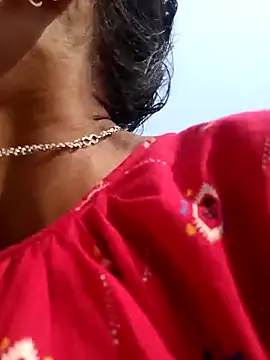 Hotty-romi3 online show from 11/10/25, 04:22