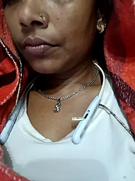 Hotty-romi3 online show from 11/14/25, 05:44