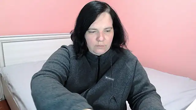  alexandra ray  online show from 10/15/25, 07:30