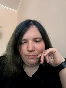  alexandra ray  online show from 04/18/26, 10:41