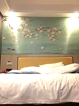 Mile-m online show from 11/04/25, 10:14