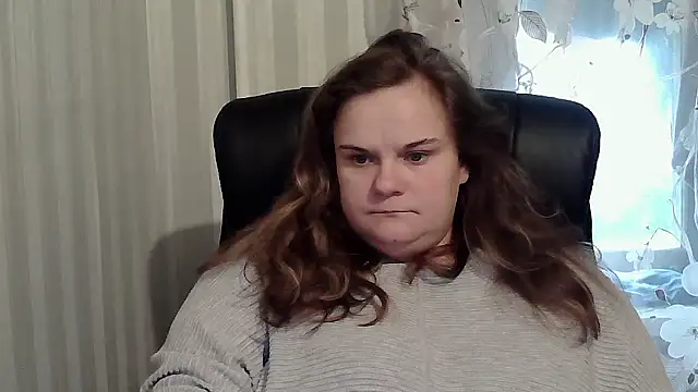 Snapshot of HarmonyKarera chatting on 10/22/25, 11:32 HarmonyKarera online show from 10/22/25, 11:32