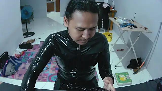 latexidn online show from 11/15/25, 09:54