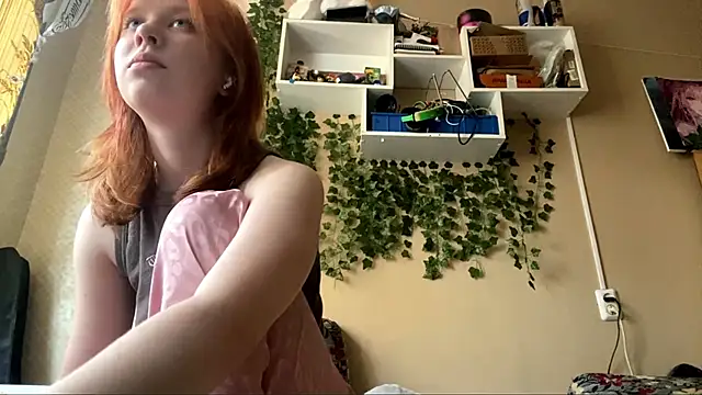 AnitaVanruiten online show from 10/06/25, 06:44