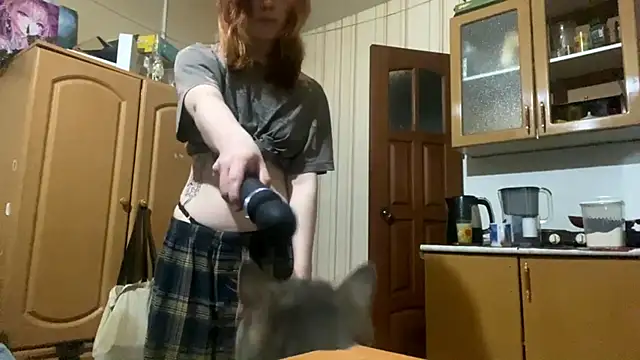 AnitaVanruiten online show from 10/24/25, 07:27