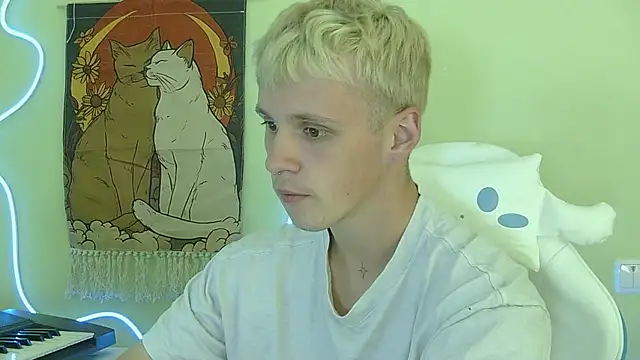  Timmy Boy  online show from 10/03/25, 08:06