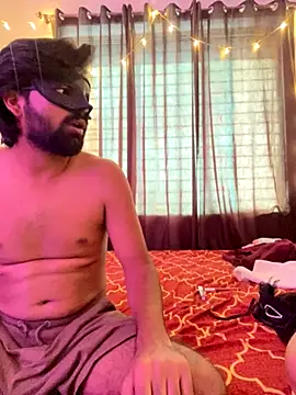 Snapshot of vickyandtania chatting on 11/07/25, 10:37 vickyandtania online show from 11/07/25, 10:37