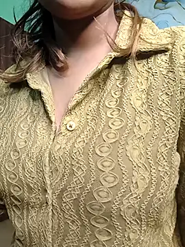 Laura 43 online show from 11/07/25, 07:36