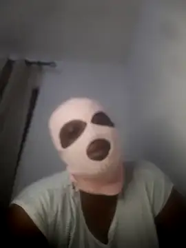Snapshot of maskedqueenie chatting on 10/06/25, 01:03 maskedqueenie online show from 10/06/25, 01:03