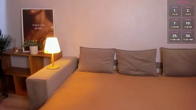 Taylaa Luxe online show from 10/21/25, 06:36