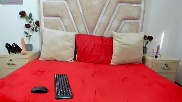 SamanthaJonns online show from 10/14/25, 11:44