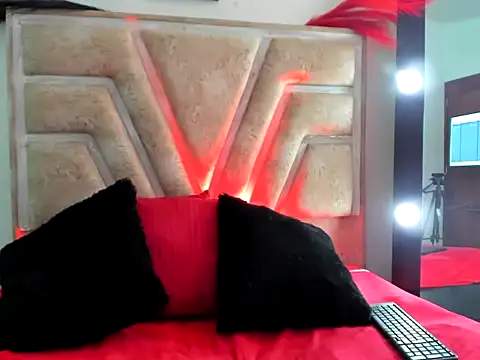 SamanthaJonns online show from 10/17/25, 11:46