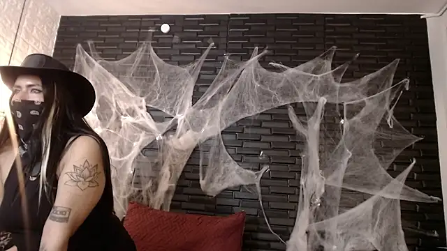 Snapshot of JardinEspanol chatting on 10/29/25, 02:30 JardinEspanol online show from 10/29/25, 02:30