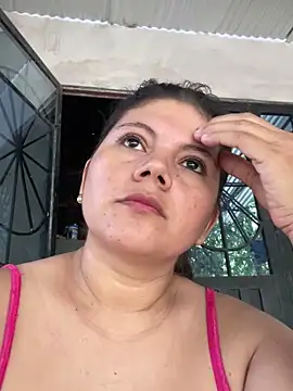 lady and charly online show from 12/19/25, 04:14