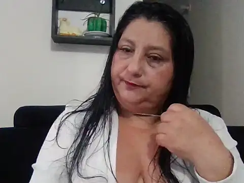 Karina Betherlsen online show from 10/25/25, 07:41