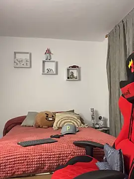 Ezzio Scolaro online show from 11/07/25, 11:27