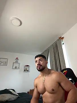 Ezzio Scolaro online show from 03/03/26, 10:04