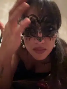 justhoney1998 online show from 10/10/25, 05:34