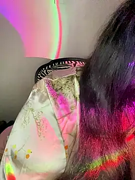 RoxxBlu online show from 10/13/25, 04:45