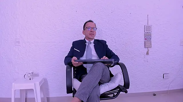  axelking  online show from 02/19/26, 11:39