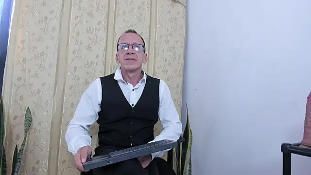  axelking  online show from 04/14/26, 11:38