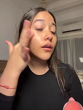 Nhefertary online show from 03/18/26, 12:47