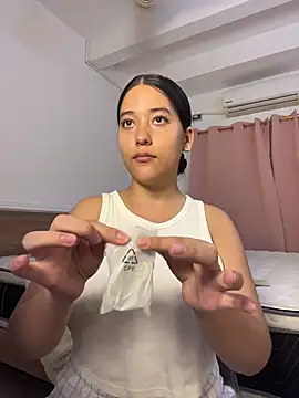 Nhefertary online show from 04/17/26, 04:04