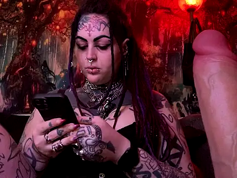 Snapshot of nyxvelon chatting on 11/15/25, 03:30 nyxvelon online show from 11/15/25, 03:30