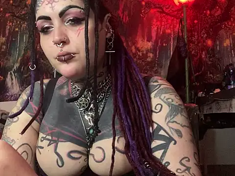 Snapshot of nyxvelon chatting on 01/14/26, 10:58 nyxvelon online show from 01/14/26, 10:58