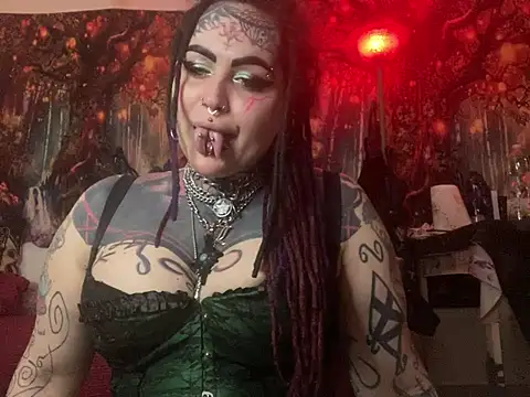 Snapshot of nyxvelon chatting on 02/13/26, 09:22 nyxvelon online show from 02/13/26, 09:22