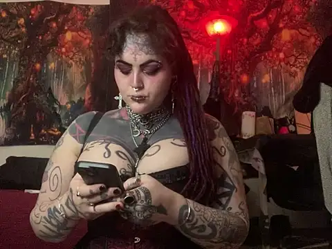 Snapshot of nyxvelon chatting on 03/15/26, 08:48 nyxvelon online show from 03/15/26, 08:48