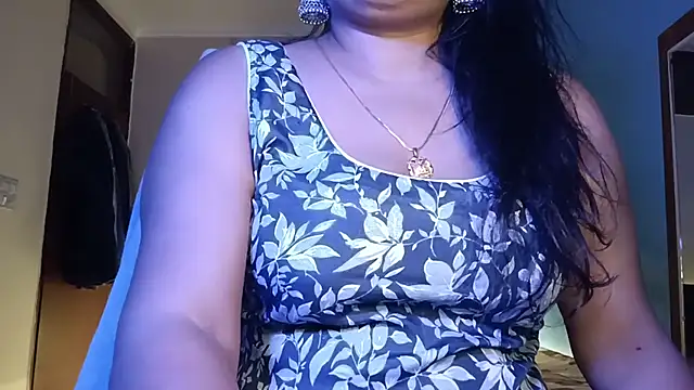 Snapshot of horny_milf_couple chatting on 07/01/26, 08:30 horny milf couple online show from 07/01/26, 08:30