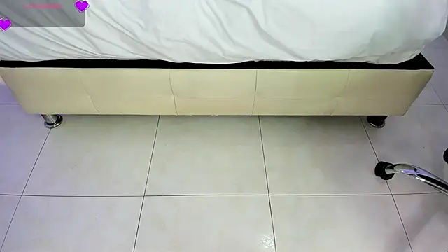 Snapshot of ScarletEvanss_ chatting on 05/02/26, 10:53 ScarletEvanss online show from 05/02/26, 10:53