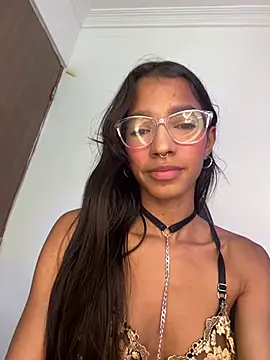 Snapshot of ScarletEvanss_ chatting on 06/24/26, 11:09 ScarletEvanss online show from 06/24/26, 11:09