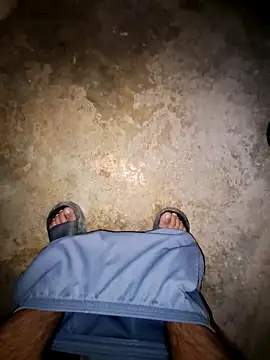 Snapshot of Neilhot98 chatting on 01/18/26, 10:35 Neilhot98 online show from 01/18/26, 10:35