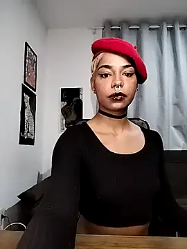 Helenoir online show from 04/12/26, 08:41