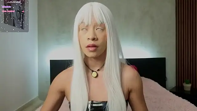 kimhilton  online show from 02/25/26, 04:00